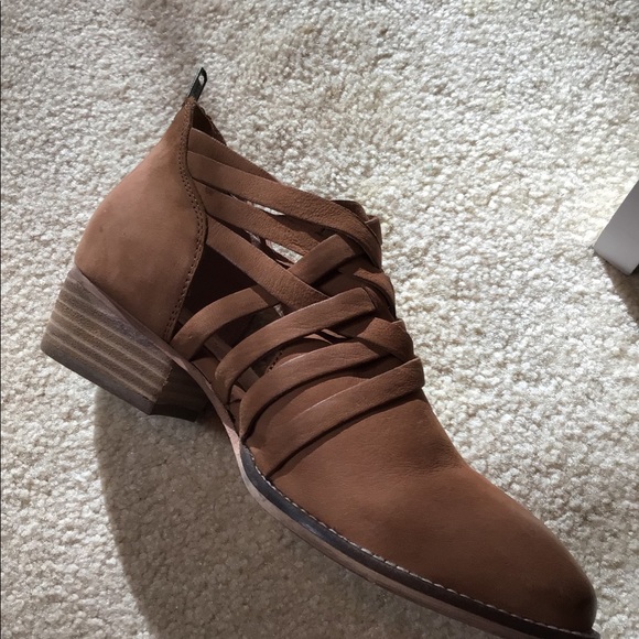 Leather Booties NWOT - Picture 3 of 7